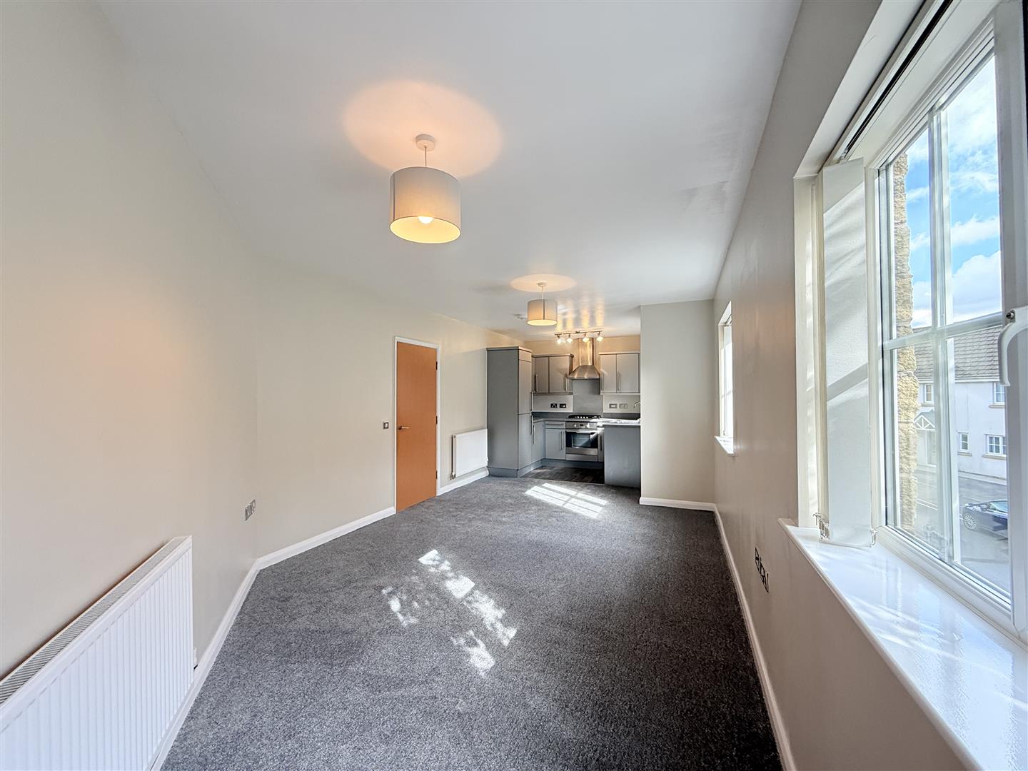 2 bed flat/apartment in Vale View, Mossley, Ashton-Under-Lyne – photo 3